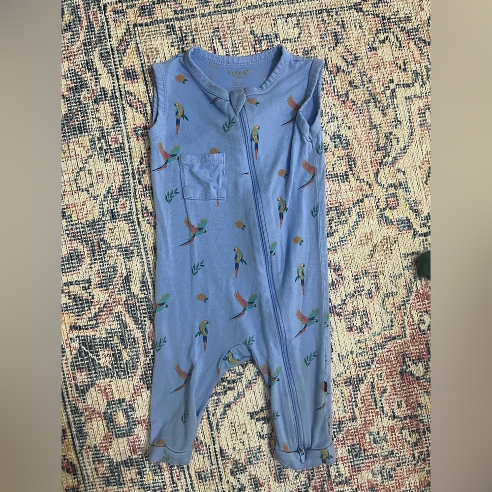 Kyte Baby Blue Sleeveless Parrot Print Zipper Romper